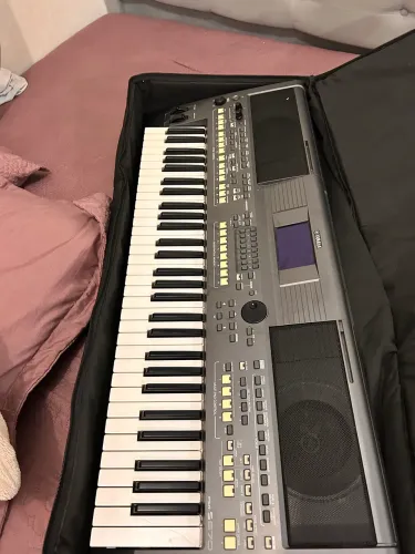 TECLADO YAMAHA PSR 670 