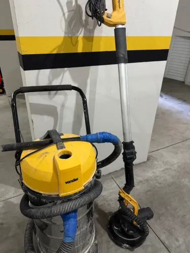 Lixadeira girafa e aspirador Vonder