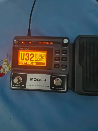 Vendo ou troco pedaleira  Mooer GE100 para guitarra