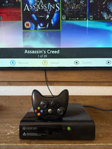 Xbox 360 destravad4 com garantia. Aceito cartão.