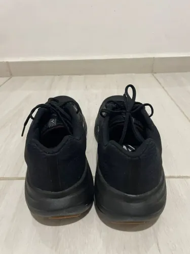 Tenis Mizuno Novo