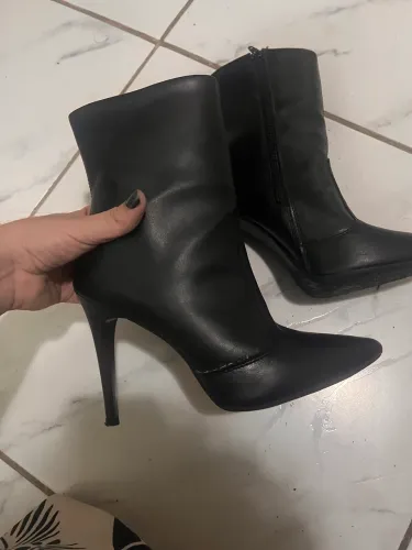 Bota Bico Fino