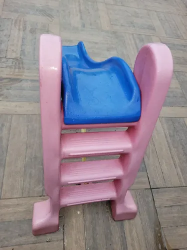 Escorregador infantil