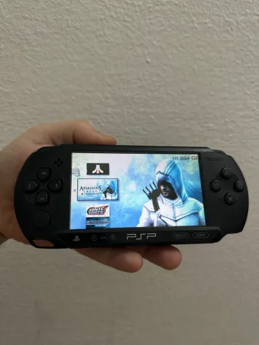 Videogame PSP STREET Destravado + 20 Jogos instalados + Carregador 