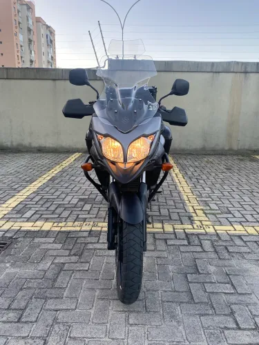Motocicleta Suzuki DL-650 V-Strom XT 17/18