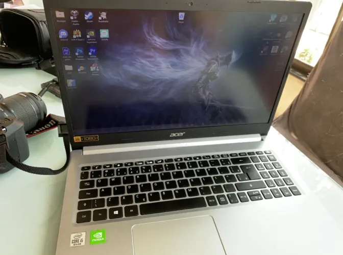 Acer Aspire 5 - i5 10th - placa MX250 - 8Gb RAM - 256Gb SSD