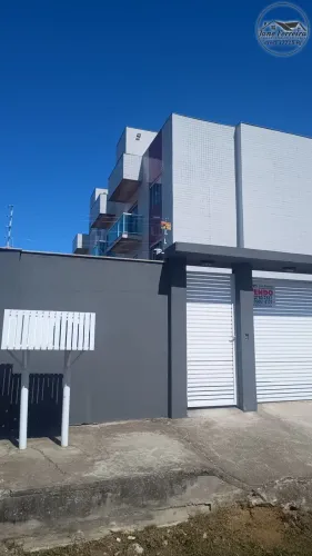 Apartamento térreo 2 quartos em Rio das Ostras