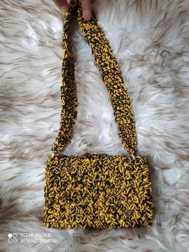 Bolsa. Nina