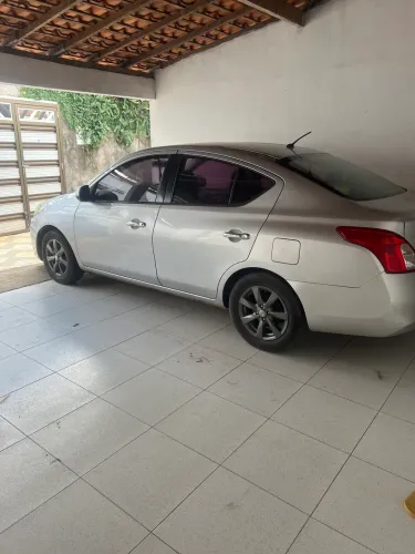 Nissan Versa SL 1.6 16V Flex Fuel 4P Mec. 2013