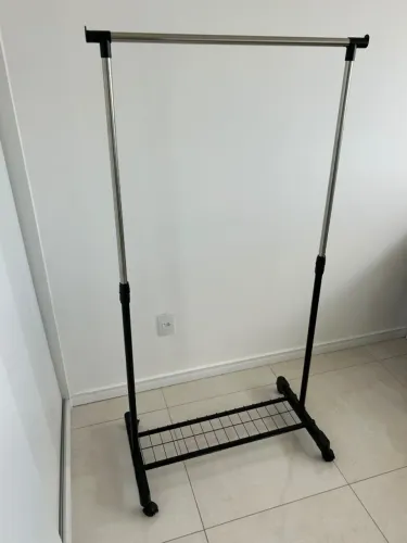 Cabideiro Moderno