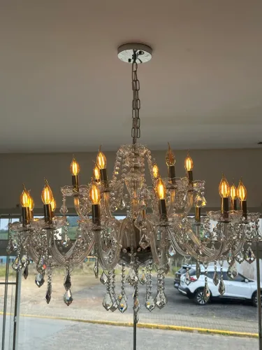 Lustre de cristal com 20 braços 