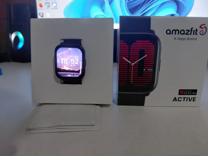 Smartwatch Amazfit Acive com Alexa, Tela AMOLED 1,75" e GPS para Android e iOS 