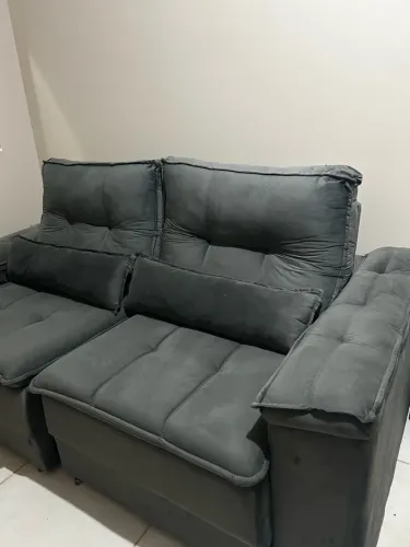 Sofá retrátil e reclinável