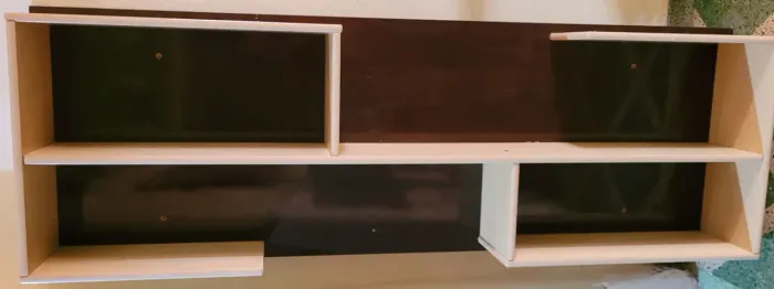 Estante suspensa 1.5 X 0.5m