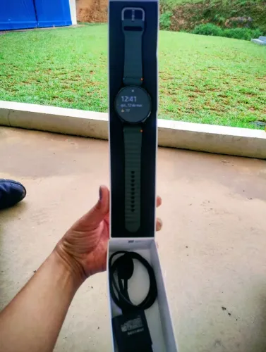Relógio SMARTWATCH NOVO - Na Caixa - Valor Negociável