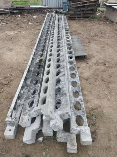 Pavilhao desmontado medindo 30×20×10 pilares de concreto terças cobertura de aluzinco
