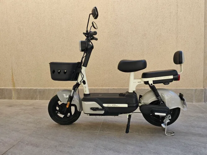 Scooter Elétrica Zub M400 500W - Ano 2026 | Apenas 4 Meses de Uso | Estado de Nova