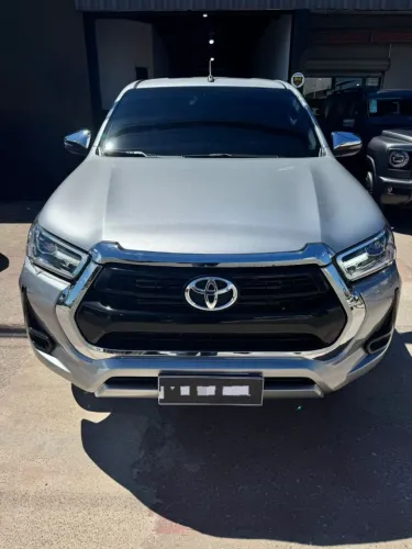 Toyota Hilux Srv