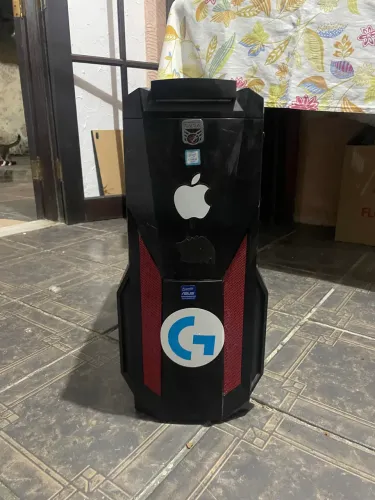 Gabinete Tower