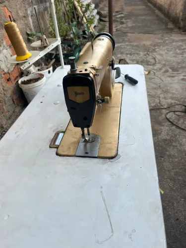 Maquina de costura