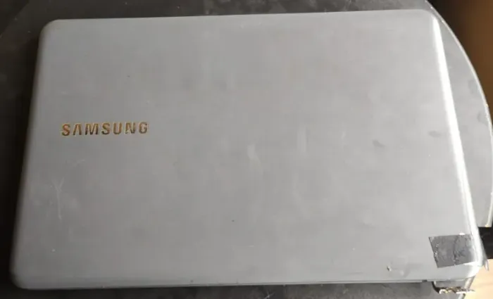 Notebook Samsung 15,6 polegadas (SUCATA) - LEIA ANÚNCIO COM ATENÇÃO  SUCATA 