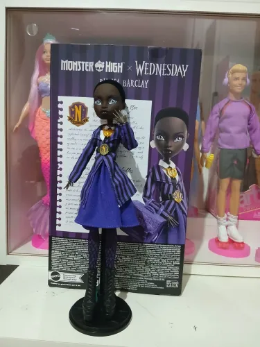 Boneca Bianca monster High Skulllector