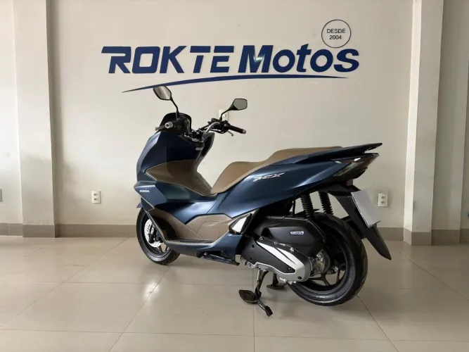 PCX 24 DLX, única dona