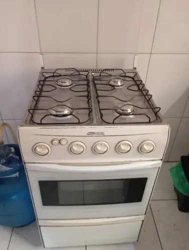 Fogão 4 bocas usado