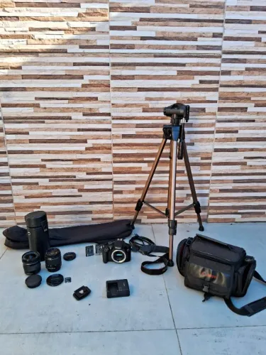Canon EOS Rebel T6 + 2 lentes + acessórios