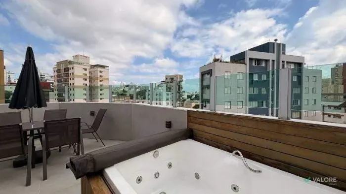 Cobertura à venda, 3 quartos, 146m² de área no Cruzeiro.