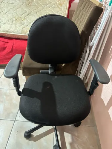 Cadeira giratória 95,00
