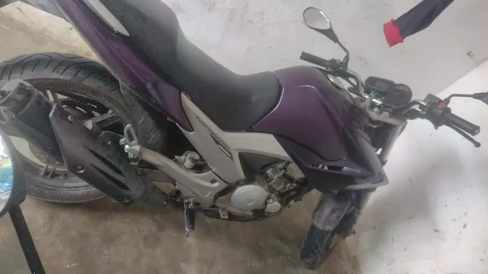Yamaha fazer250 Toda em dias