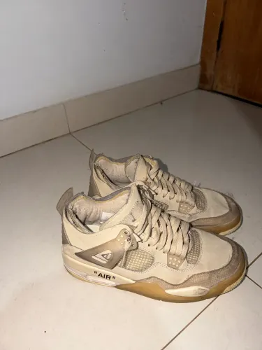 Jordan 4 seminovo