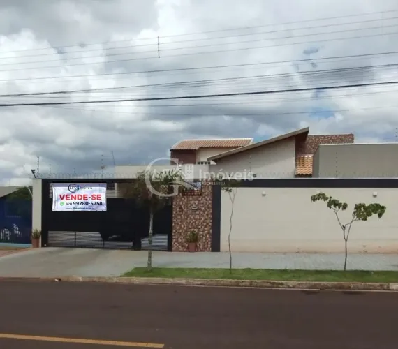 Casa à venda em Campo Grande-MS, bairro Panorama: 2 quartos, 1 suíte, 3 salas, 2 banheiros