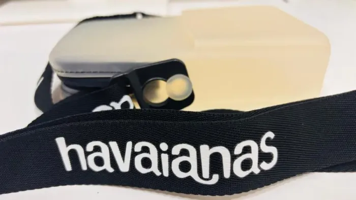 Bolsa Havaianas em borracha transparente