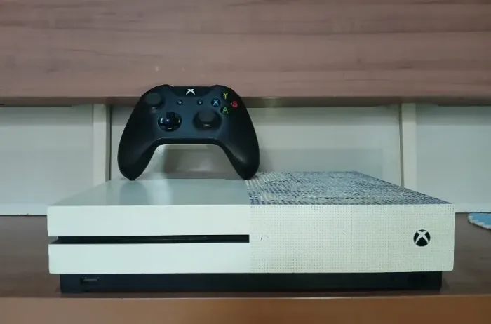 XBOX ONE S - 500GB USADO