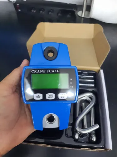Balança Digital de até 300 Kg.<br>Nova.<br>130,00