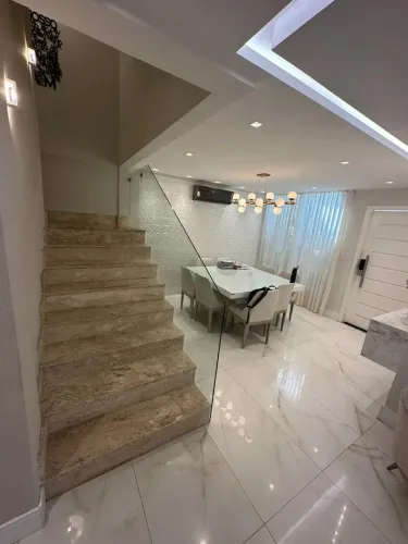 CONDOMINIO JARDIM EUROPA, LINDA CASA DE ALTO PADRAO NO CALHAU, REFORMADA E PROJETADA, PISC