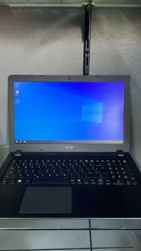 Notebook Acer i3 seminovo