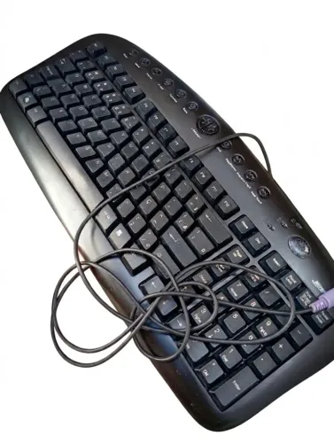 Teclado Multimídia Miranda KBS-27 - Padrão ABNT2 - Conexão PS/2 (Retro/Raro)