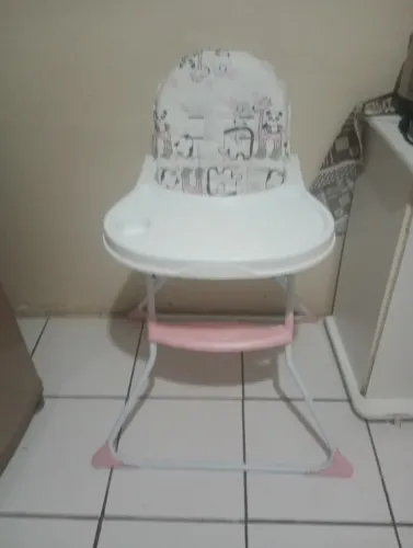 Cadeirinha de alimentação 