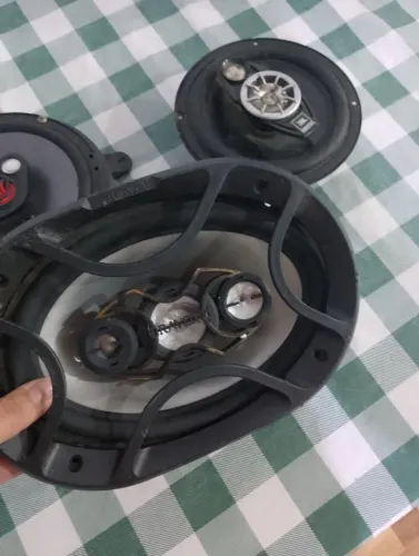 Vendo som automotivo