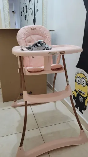 Cadeirinha de Refeição Alta Burigotto Bon Appetit+ Mon Amour em ótimo estado de 