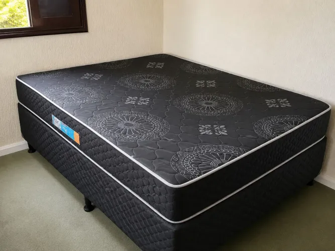 CAMA BOX + COLCHÃO - PRONTA PARA USAR