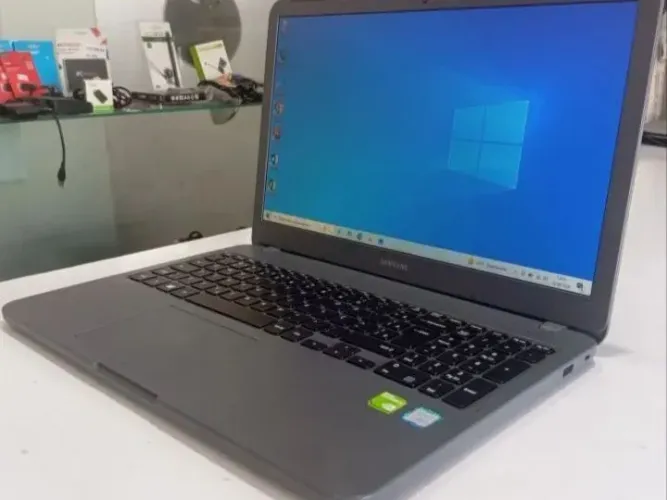 NOTEBOOK CORE I5 SAMSUNG COM PLACA DE VÍDEO 2GB
