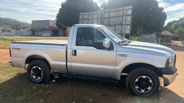Ford F-250 XLT 4.2 180cv CD TB Diesel 2005
