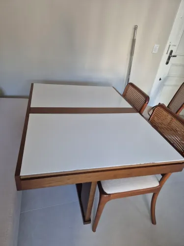 Mesa de jantar retrátil de 120 a 170 por 90cm