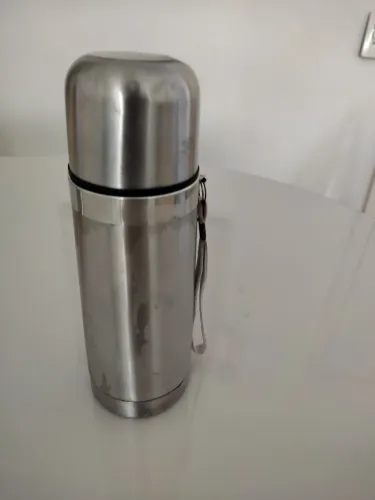 Garrafa térmica em aço inox