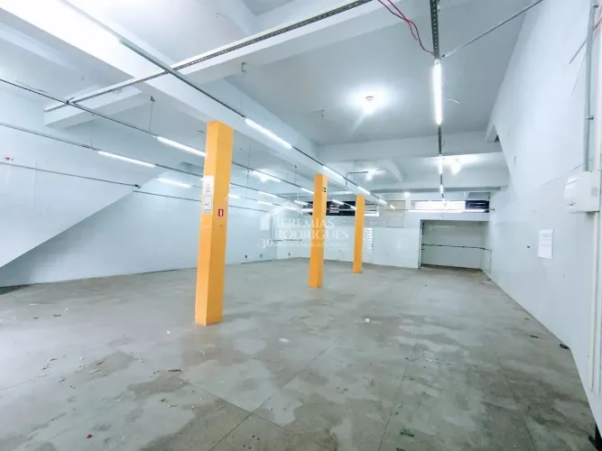 Galpão comercial para locação com 189 m² no bairro Vila São Geraldo em Taubaté/SP