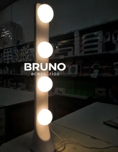 Luminária de mesa para maquiagem com luz ajustável 